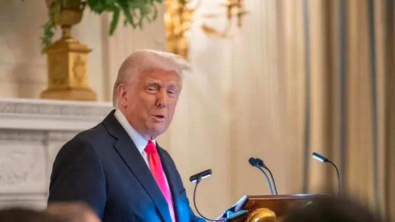 Balas Kebijakan Trump Dinilai Tak Masuk Akal, Layanan Pos Hong Kong Hentikan Pengiriman Surat ke AS