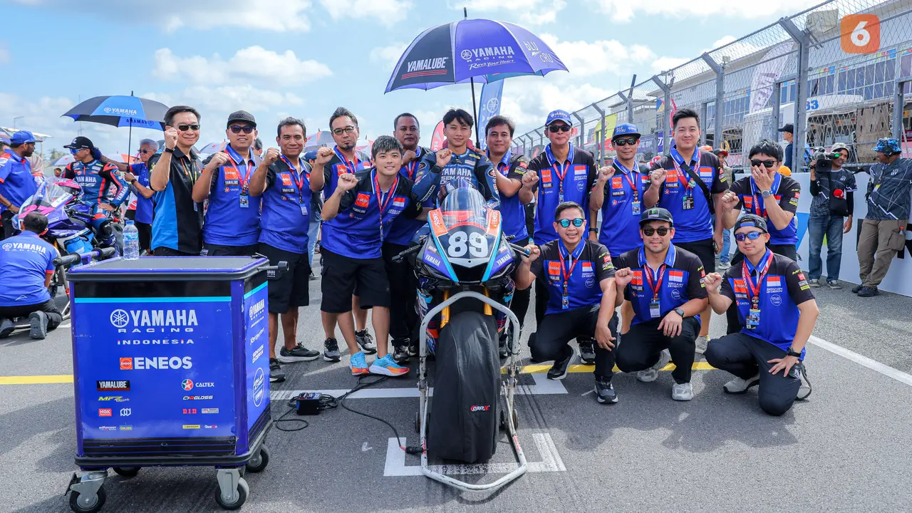 Foto: Yamaha Racing Indonesia Kuasai Baris Depan sebelum Apes Jelang Akhir Balapan di ARRC Mandalika 2025