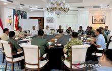Presiden Prabowo Beri Arahan Geostrategi Penting ke Pimpinan TNI di Istana Merdeka