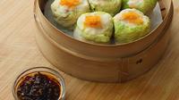 Resep Praktis Dimsum Dada Ayam ala Chef Devina Hermawan yang Cocok untuk Diet. (Dok: IG @dewinahermawan https://www.instagram.com/reel/DJGgJRBT5-w/?igsh=MTJqZjAzdzRueXp1aw==)