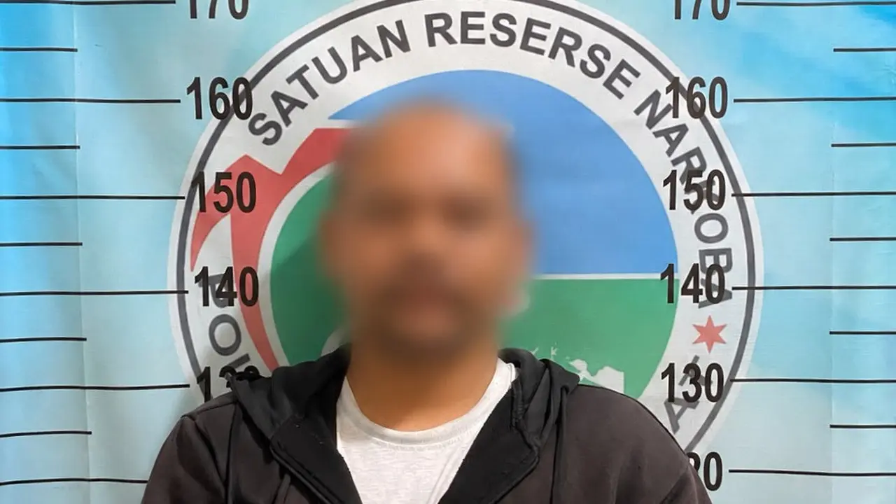 Pegawai Samsat Nyabu di Kantor