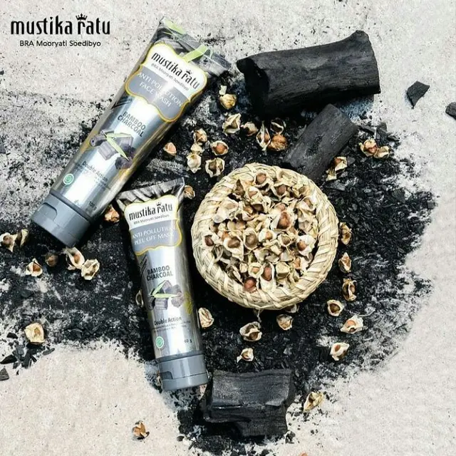 7 Masker Charcoal yang Ampuh Basmi Jerawat, Mulai dari Rp17 ribu