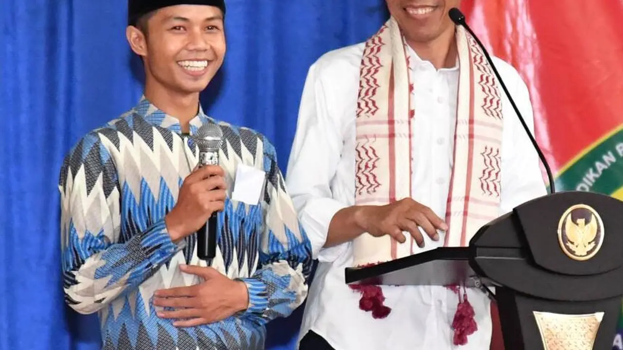 Jokowi saat bersilaturahmi ke Pondok Pesantren (Ponpes) Darussalam, Ciamis