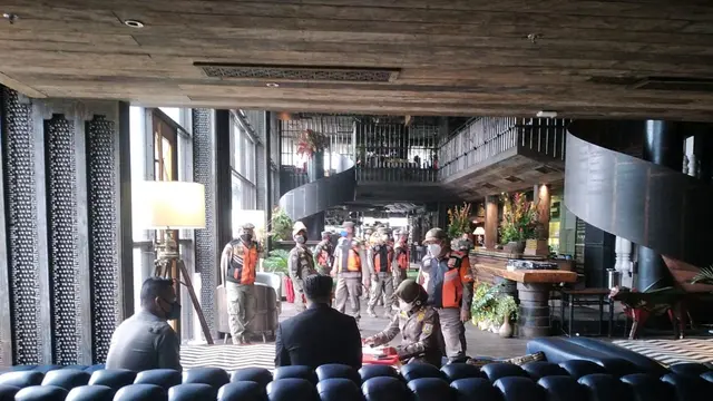 Satgas Covid-19 DKI Datangi Cafe Caspar