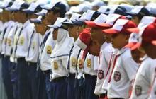 Lihat Siswa SD Praktik Renang di Lapangan, Dedi Mulyadi Geram Bahas Biaya Tiket