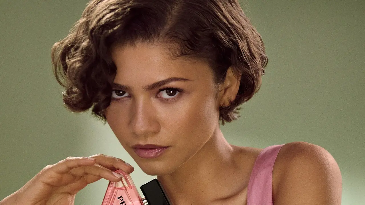 Zendaya Jadi Wajah Baru Prada Beauty, Pesonanya Pancarkan Feminitas Modern yang Elegan