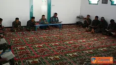 Citizen6, Surabaya: Perwira, Bintara, dan Tamtama Batalyon Howitzer-1 Mar pada saat selesai melaksanakan sholat Dzuhur berjamaah di musholla Batalyon Howitzer-1 Mar, dan diteruskan dengan Tadarrus Al-Qur’an. (Pengirim: Budi Abdillah).