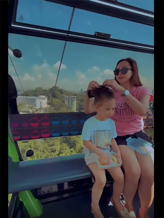 Aura Kasih (Instagram/aurakasih)