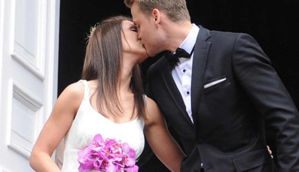 Simon Mignolet kiper Liverpool asal Belgia menikah dengan Jasmine Claes. (AFP PHOTO / BELGA / Sophie Kip)