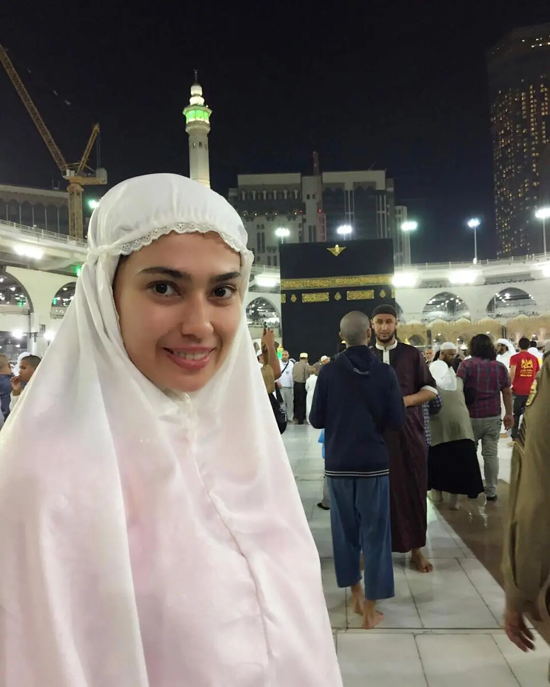 Catherine Wilson di Mekkah, Arab Saudi. (Instagram - @cathrinewilson)