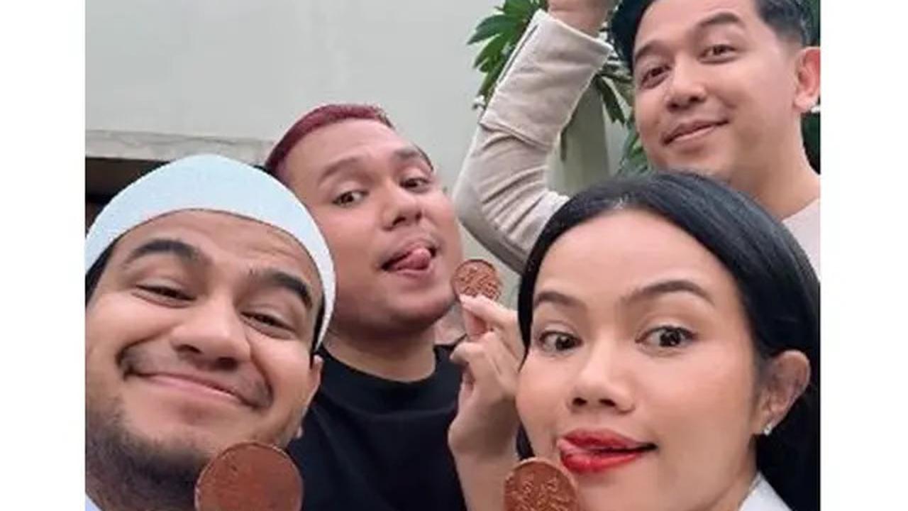 7 Potret Tamu Artis di Tasyakuran 7 Bulanan Mahalini, Lyodra Gandeng Randy Martin