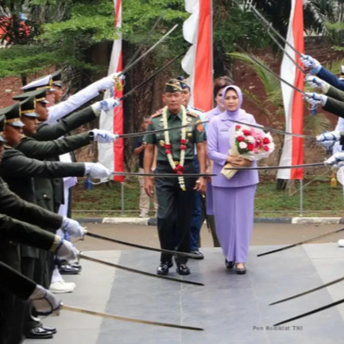 Letjen Mohammad Fadjar Naik Pangkat