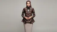 Cara Memilih Warna Rok yang Cocok untuk Atasan Batik Motif Ramai, Biar Tampilan Tetap Seimbang dan Enak Dilihat