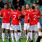 Timnas Inggris saat selebrasi gol Ross Barkley ke gawang Bulgaria pada kualifikasi Piala Eropa 2020 di Vassil Levski Stadium, Sofia (14/10/2019). (AFP/Nikolay Diychinov)