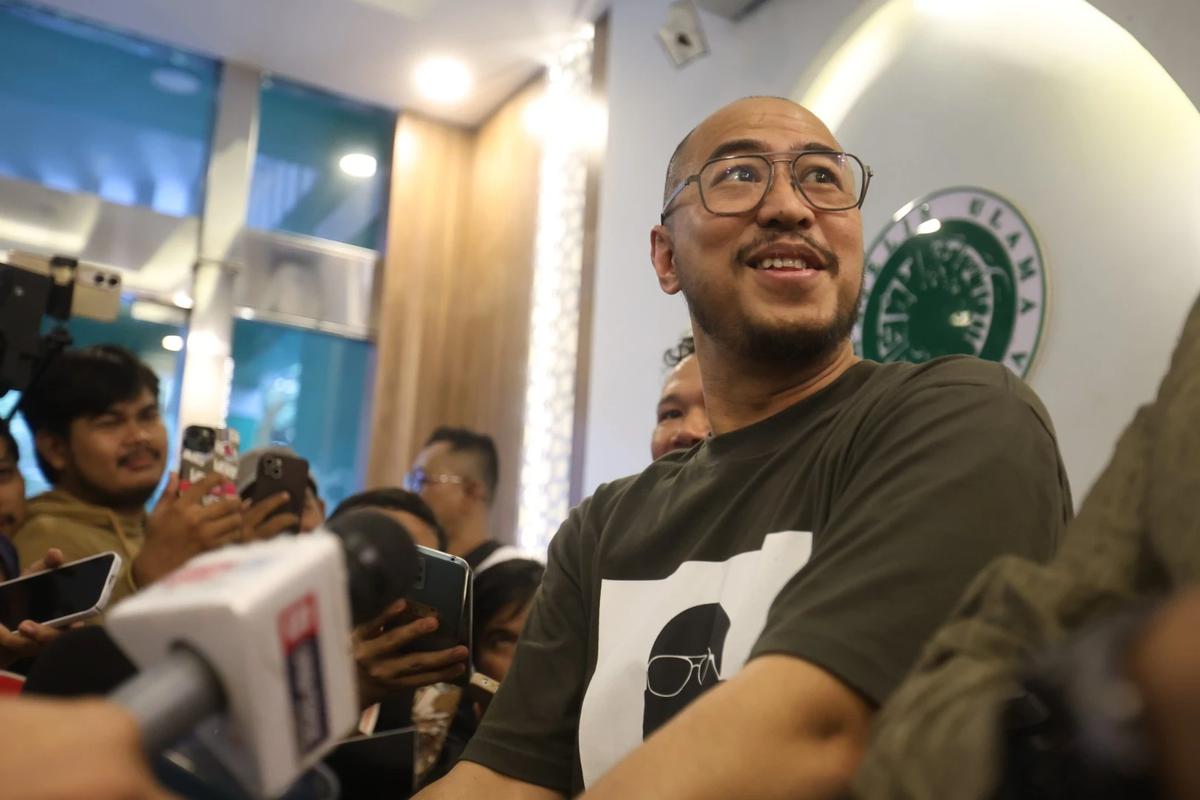 FOTO: Pandji Pragiwaksono Datangi MUI untuk Tabayun Materi Komedi