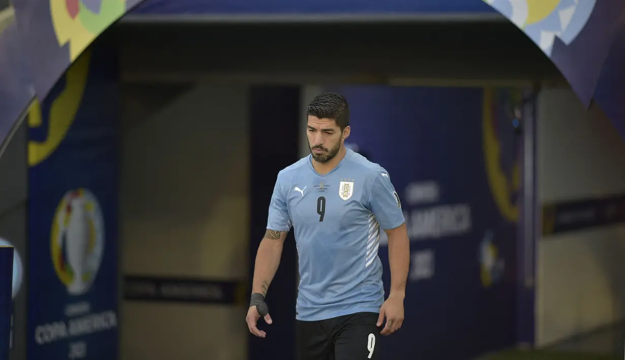 Meski tampil apik bersama klubnya, Athletico Madrid, Luis Suarez belum menunjukkan tajinya di Turnamen CONMEBOL Copa America 2021. Berikut ini daftar lima penyerang tertajam turnamen CONMEBOL Copa America 2021 yang didalamnya tak ada nama Luis Suarez. (Foto: AFP/Douglas Magno)