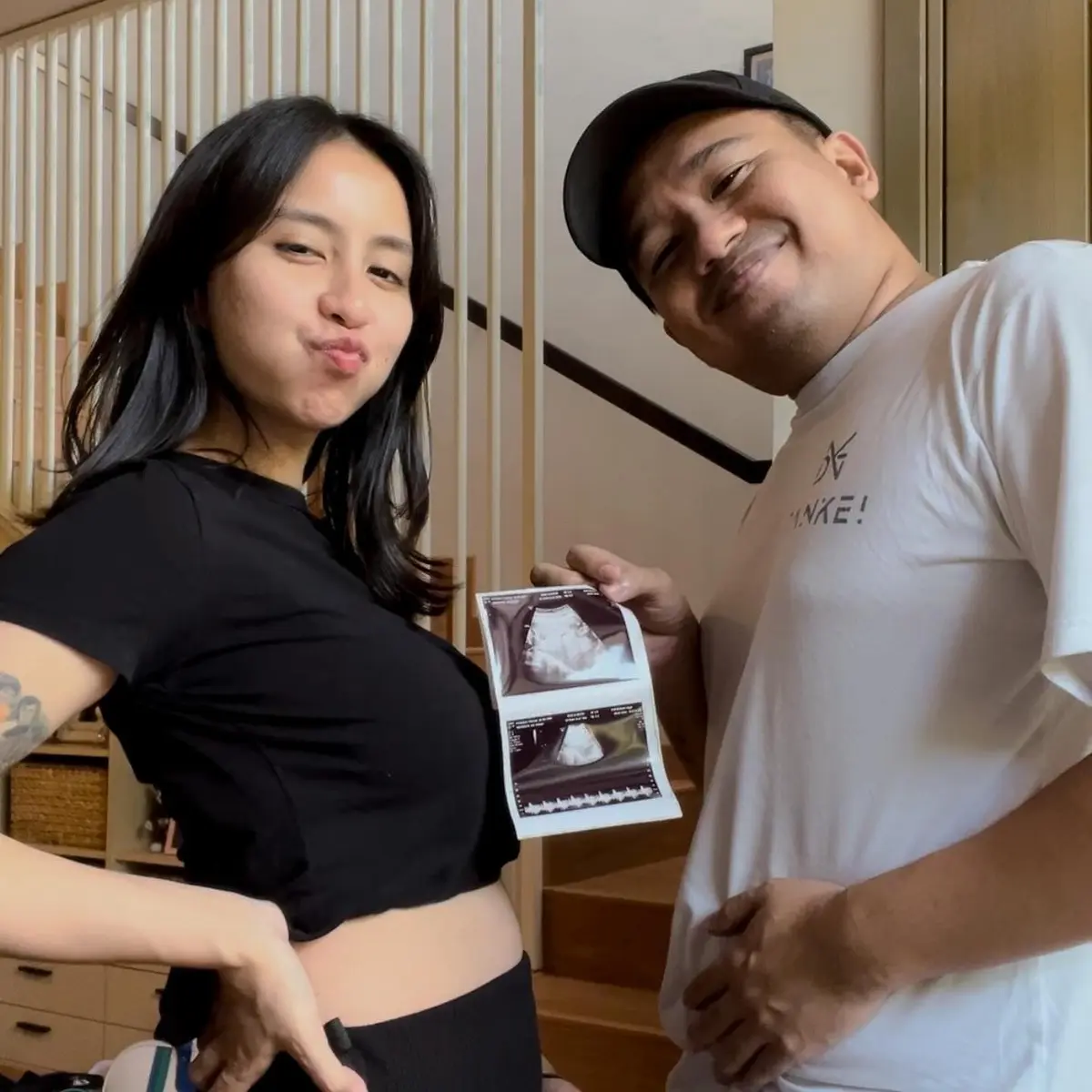 Selamat, Clairine Clay Istri Joshua Suherman Mengandung Anak Pertama -  ShowBiz Liputan6.com