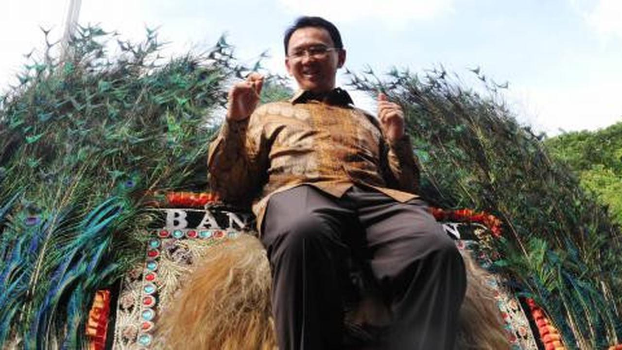 Ahok copot kepsek SMA MH Thamrin