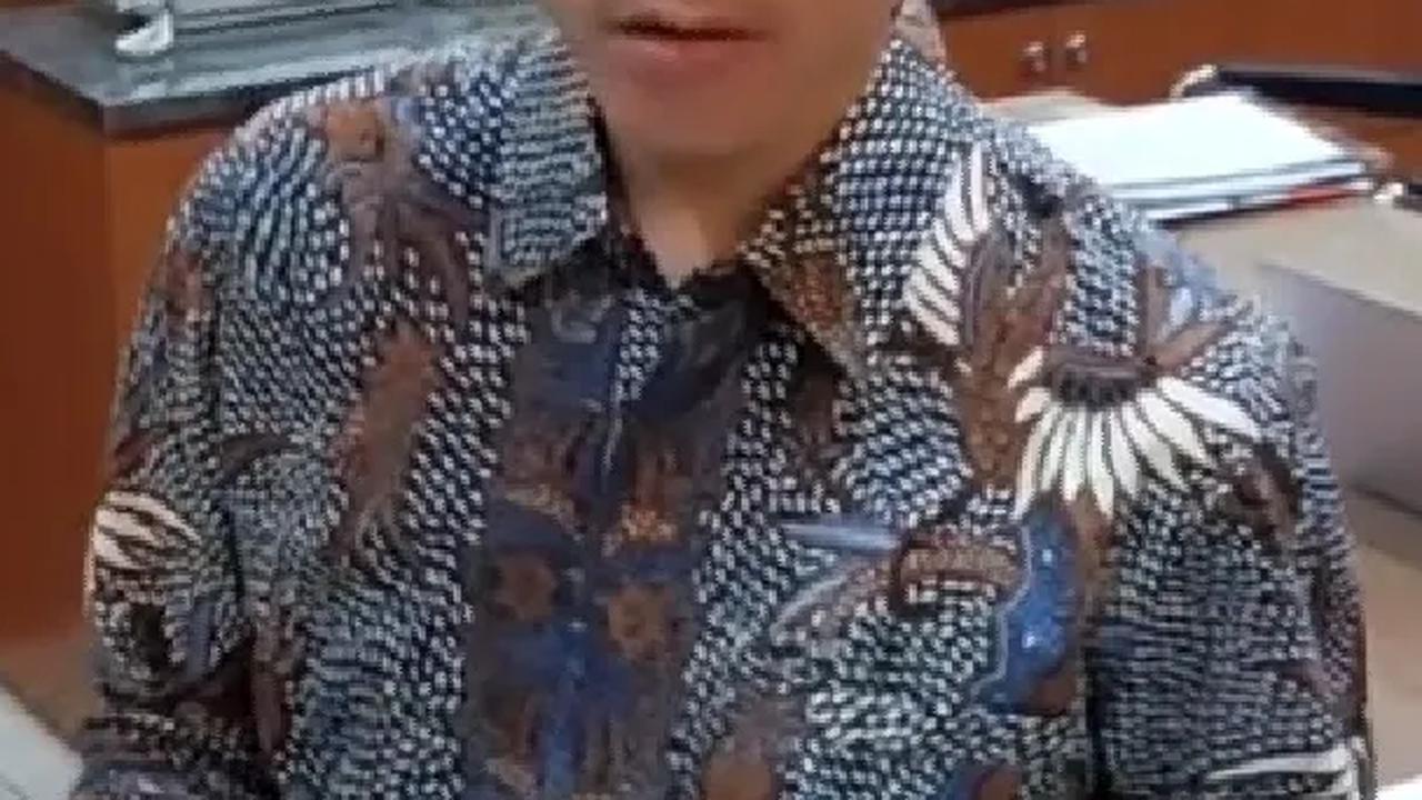 Ditemui terpisah, Wali Kota Solo Gibran Rakabuming Raka mengaku akan menemui Ba'asyir jika ada kesempatan.