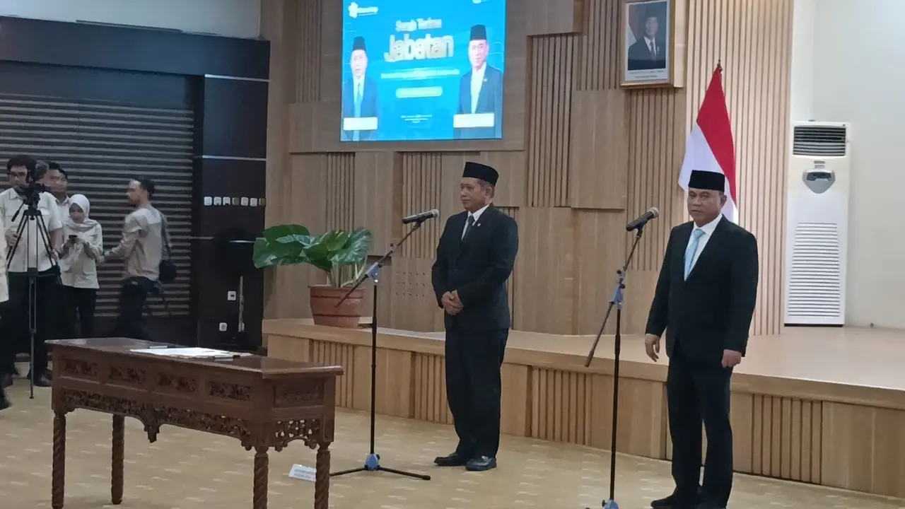 Serah terima jabatan menteri koperasi kepada Ferry Juliantono dari Budi Arie Setiadi pada Selasa, (9/9/2025). (Foto: Liputan6.com/Maulandy R)