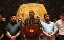 FOTO: Momen Ketua KPU Hasyim Asy'ari Angkat Bicara Usai Resmi Dipecat DKPP karena Tindak Asusila