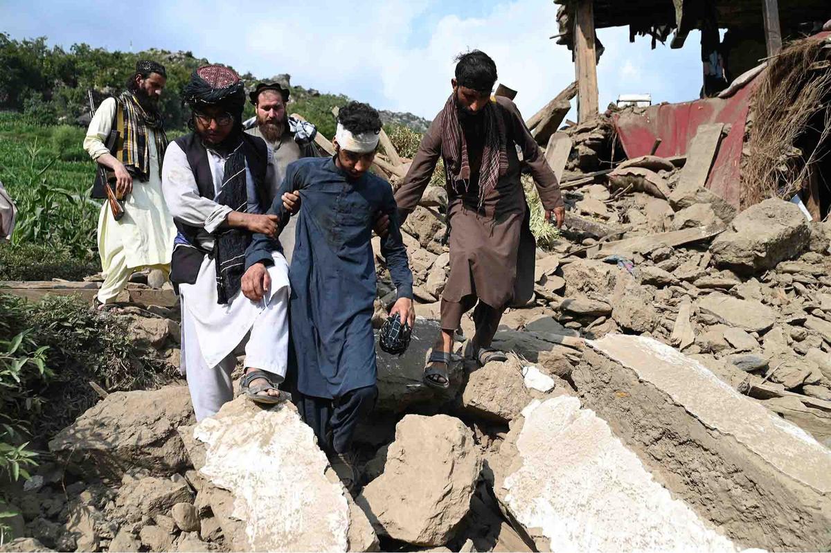 FOTO: Korban Gempa Afghanistan Timur Tembus 1.124 Jiwa, Ribuan Rumah Hancur