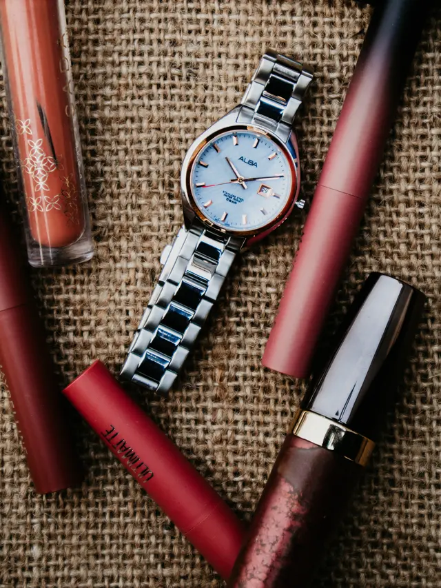 Review: Jam Tangan Analog Perempuan untuk Tampilan Klasik Elegan dengan Harga Terjangkau