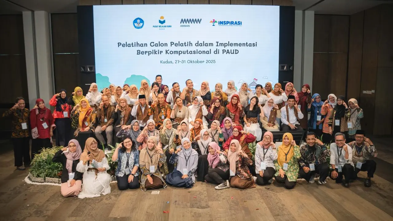 Puluhan para calon pelatih jenjang PAUD dari 15 provinsi di Indonesia mengikuti program 'Pelatihan Calon Pelatih dalam Implementasi Berpikir Komputasional di PAUD'.
