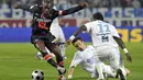 Claude Makelele - Mantan pemain Real Madrid dan Chelsea ini merupakan salah satu gelandang bertahan terbaik dunia pada masanya. Pada tahun 2008 Makelele yang kala itu berusia 35 tahun memutuskan pulang ke Prancis dan bergabung dengan PSG. (AFP/Gerard Julien)