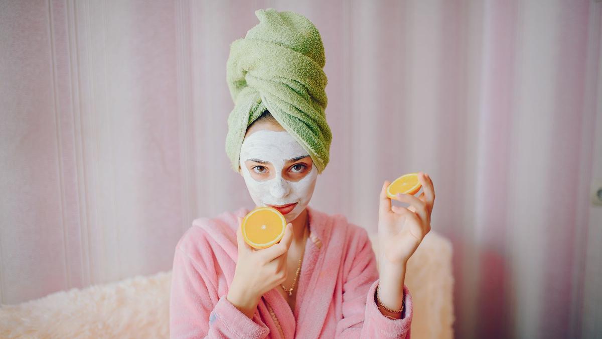 3 Resep Masker DIY dari Buah Segar untuk Wajah Cerah Bebas Kusam
