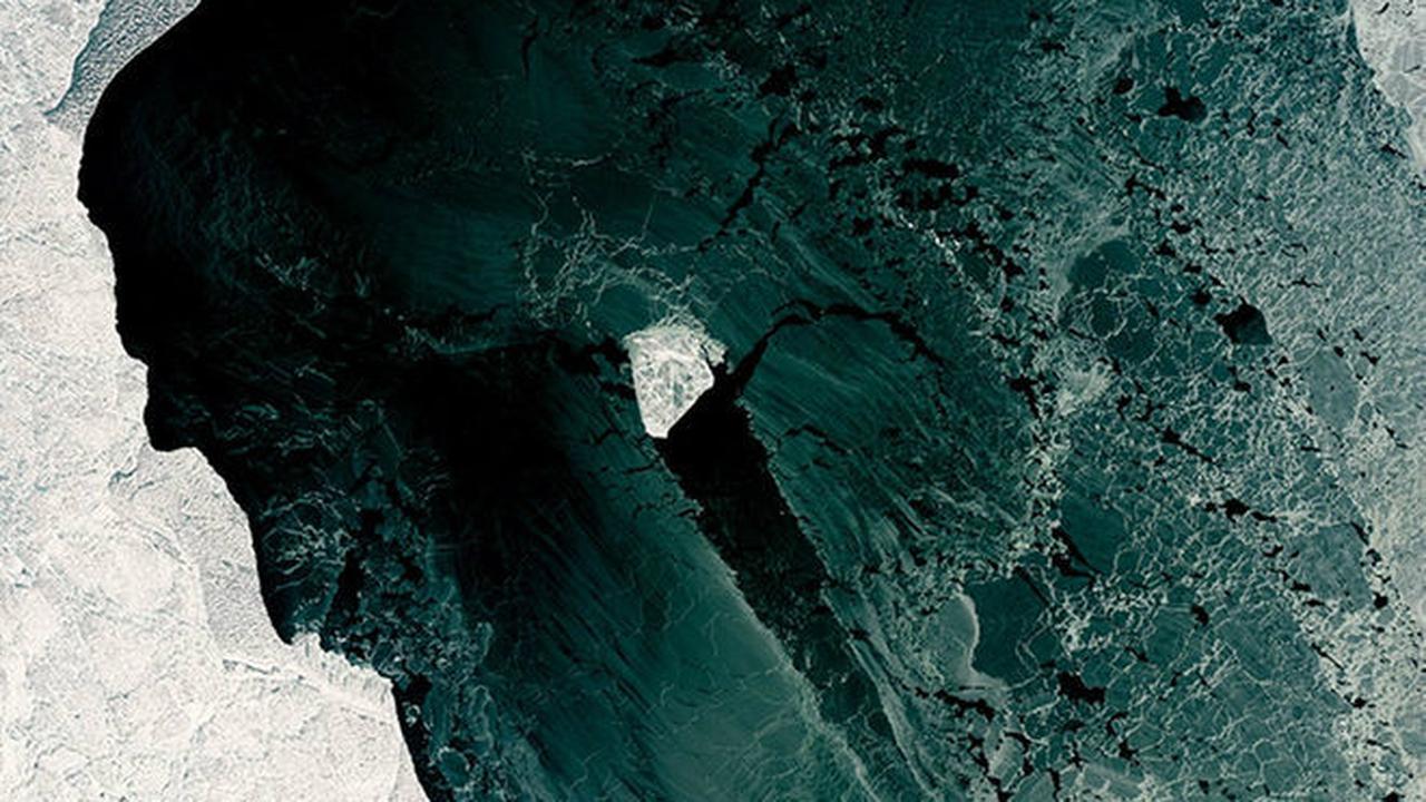 NASA potret bongkahan es berbentuk berlian 