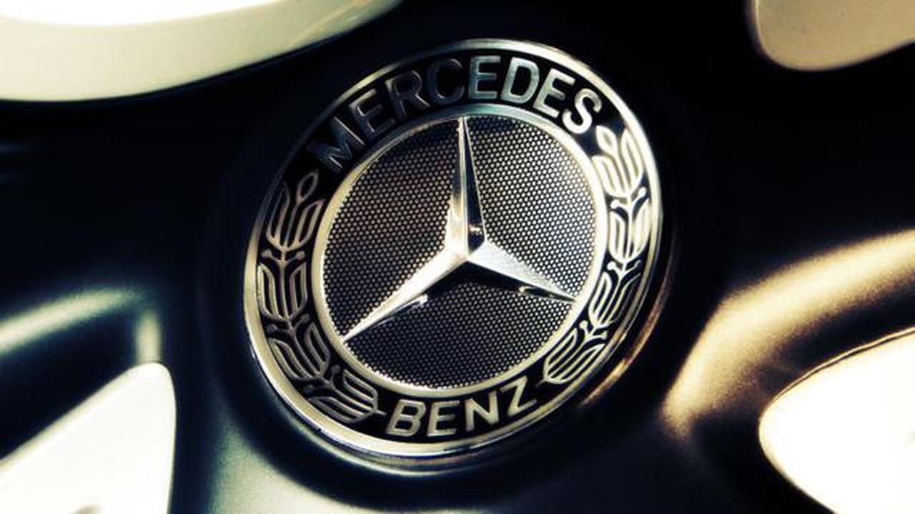 8 Rekomendasi Mobil Mercedes dengan Harga di Bawah Rp 100 Juta!