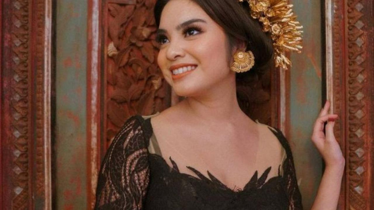 8 Potret Cantik Syandria Kameron, Cicit Presiden Soekarno yang Jarang Tersorot