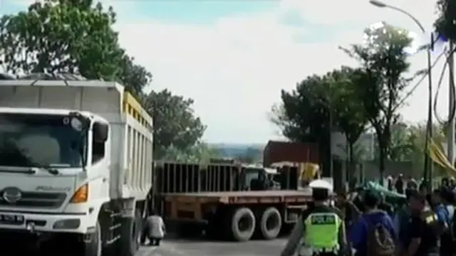 Kecelakaan Truk Trailer