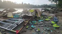 Rentetan banjir bandang yang menerjang beberapa wilayah di Kabupaten Bone Bolango (Bonebol), Gorontalo, beberapa waktu lalu, menyisakan pilu yang mendalam bagi para korban di Desa Panggulo. (Liputan6.com/ Arfandi Ibrahim)