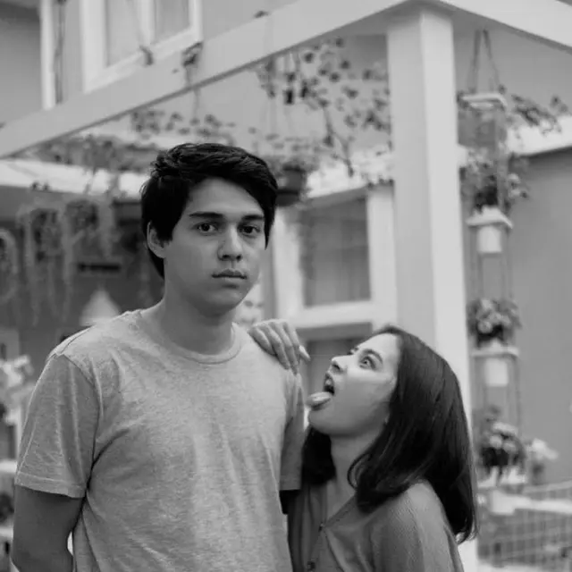 Turut Bangga, Ini 6 Potret Lawas Prilly Latuconsina dan Maxime Bouttier saat Main Film Bareng