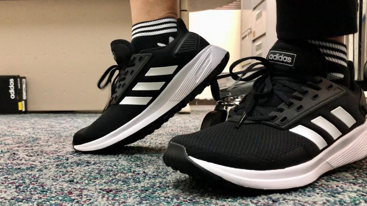 Deretan Sepatu Branded dengan Harga Terjangkau, dari Adidas, Nike, Hingga Puma