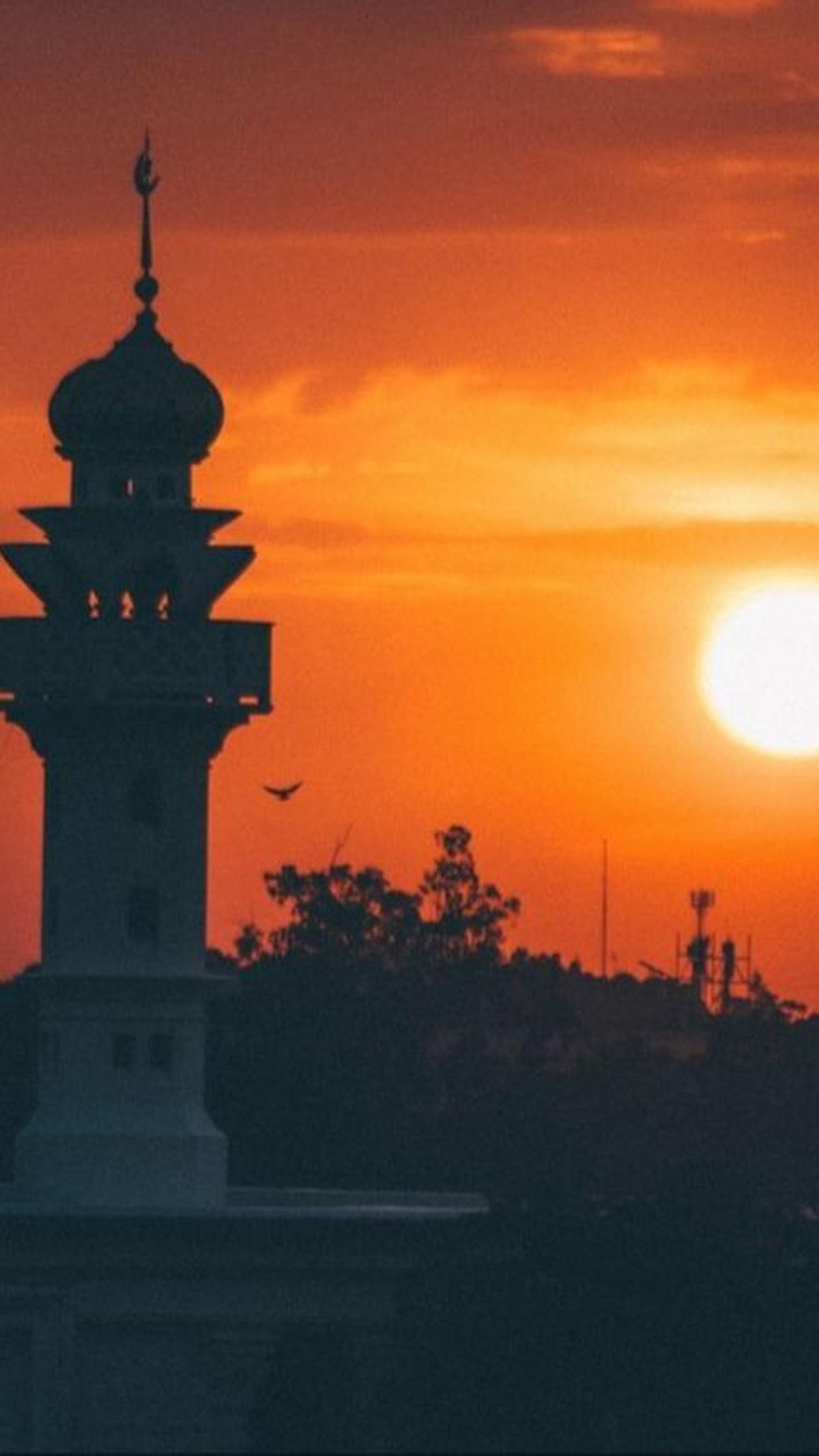 Khutbah Jumat Singkat Bulan Syawal: Meraih Keutamaan Bulan Syawal