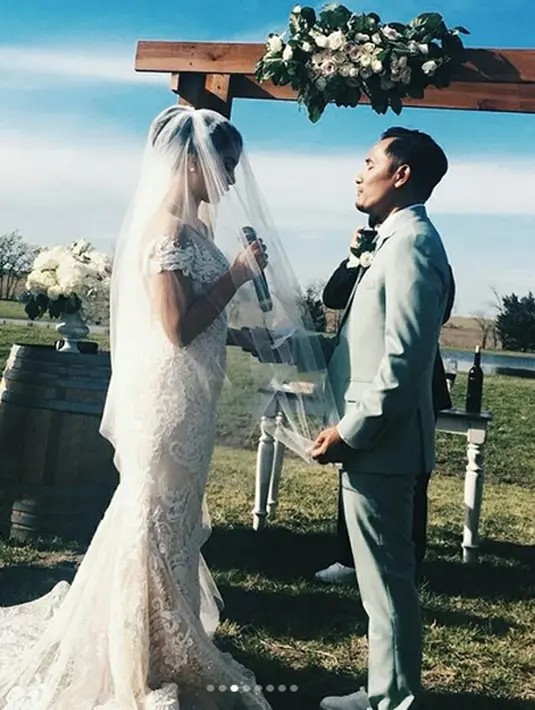 Tanta resmi mempersunting finalis Miss Indonesia 2013 di kota Waco, Texas Amerika Serikat. Pernikahan berlangsung khidmat dihadiri dua keluarga dekatnya. (Instagram/aliciamilka)