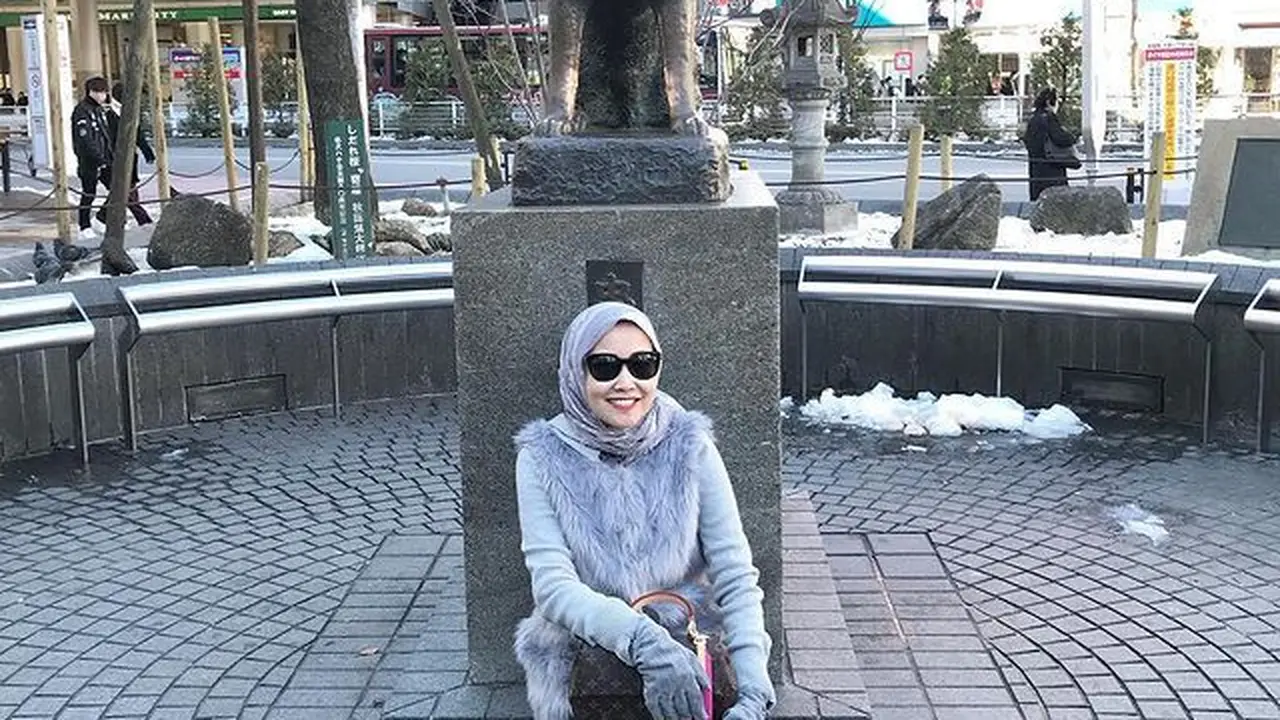 Stylish Abis! 5 Potret Mimi Bayuh saat Liburan ke Luar Negeri