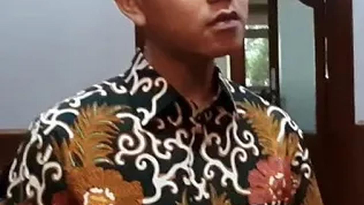 Gibran mengaku tak mempermasalahkan anggapan itu. Wali Kota Solo ini menyerahkan warga untuk menilainya. Ia akan menerima masukan dari masyarakat.