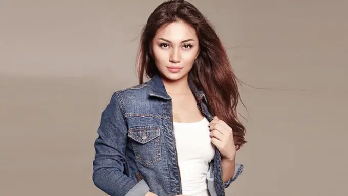 Style Ariel Tatum yang Dikenal Beda dengan Usia Aslinya