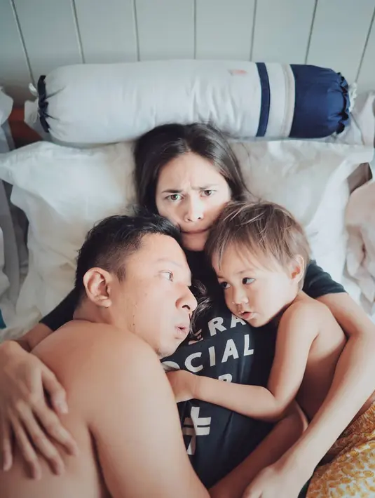 Ringgo Agus Rahman dan Sabai Morscheck