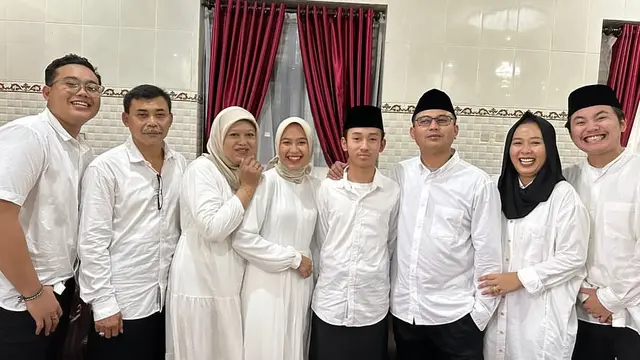 Model gamis Soimah (Instagram/@showimah)