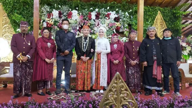 7 Momen Pernikahan Jagad Narendra Anak Bungsu Sujiwo Tejo, Dihadiri Soimah