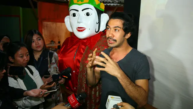 [Bintang] Reza Rahadian
