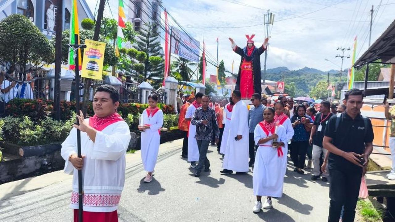 Perarakan Arca Kristus Raja Perkuat Damai di Ambon, Komitmen Pemkot Jaga Toleransi