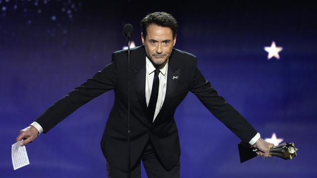 Robert Downey Jr. dalam Critics Choice Awards 2024. (AP Photo/Chris Pizzello)