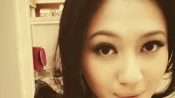 Suci Patia dikabarkan telah lulus dari SMA Bakti Mulya pada 2014 lalu. Setelah lulus SMA, putri cantik Aa Gatot itu dikabarkan masuk sebagai mahasiswa pada tahun 2015 di FIB Universitas Indonesia. (facebook.com/suci.brajamusti)