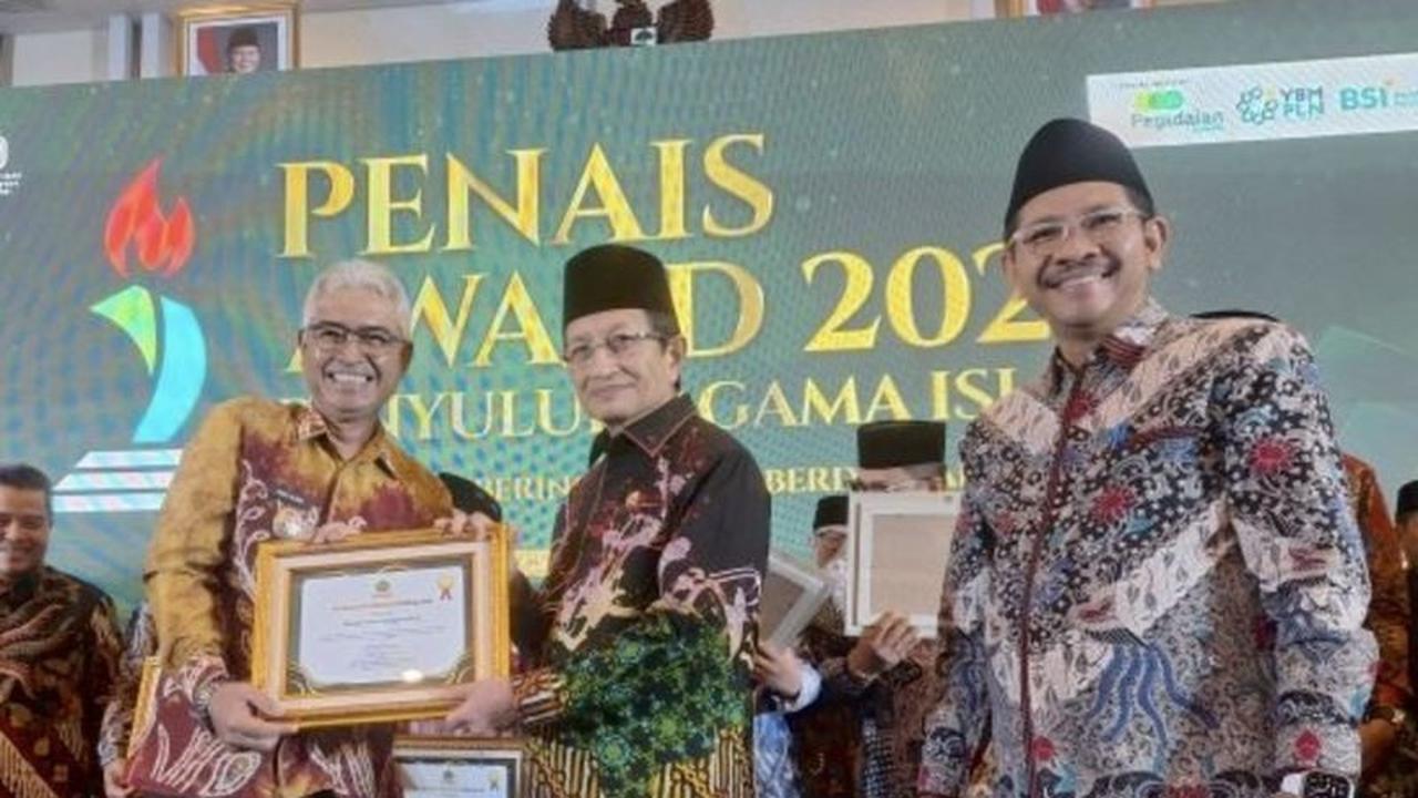 Raih PENAIS Award 2025: Dua Kabupaten di Kalsel Buktikan Komitmen Pembinaan Agama, Apa Rahasianya?